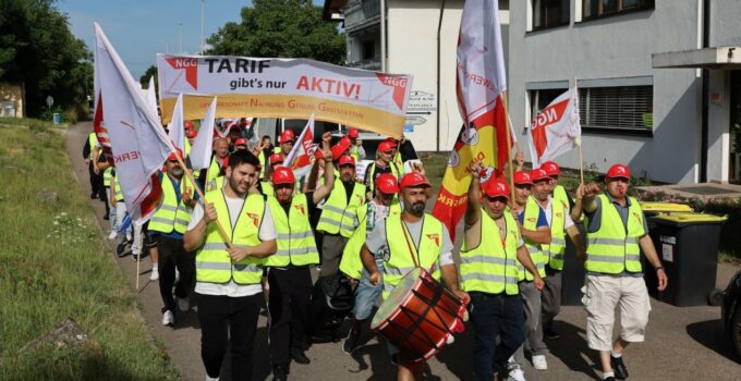 Almanya'da BİRTAT döner işçileri grevde: "İş çok, para yok!"