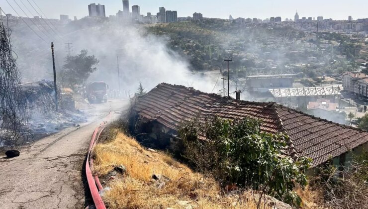 Ankara’da ağaçlık alanda çıkan yangın gecekondulara sıçradı