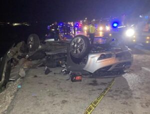 Ankara’da iki otomobil kafa kafaya çarpıştı: 3 ölü, 2 yaralı