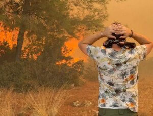 Antalya’da 3 ayrı orman yangını! Alevler yerleşim yerlerine yaklaştı
