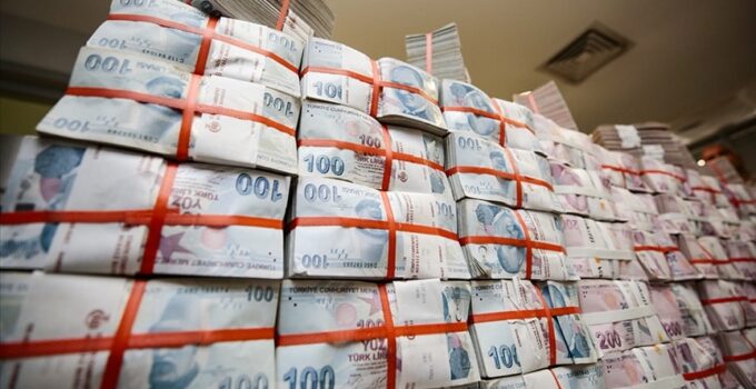 Bankalarda TL hareketi hızlandı: Döviz mevduatı gerilerken TL mevduat arttı