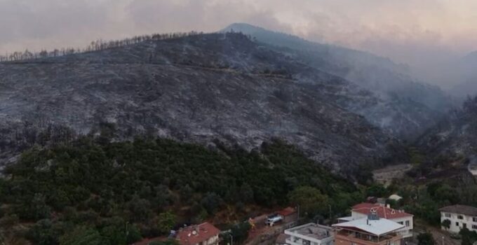 Bursa’daki yangın bölgesi dronla görüntülendi
