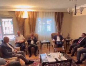 CHP’li vekilin annesinin taziyesinde Kürtçe mevlit okundu