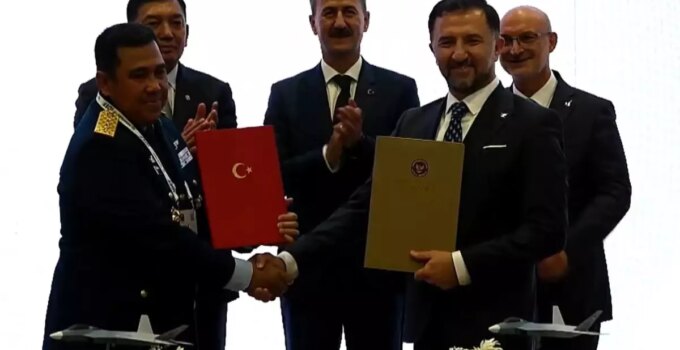 Cumhuriyet tarihinin en büyük savunma ihracatı: 48 adet KAAN için imzalar atıldı