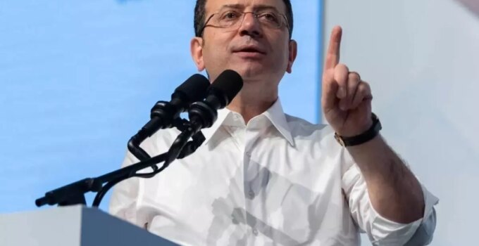 Ekrem İmamoğlu hastaneye götürüldü