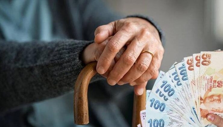 Emekliye çift maaş yolu açıldı: SGK uzmanı formülü açıkladı