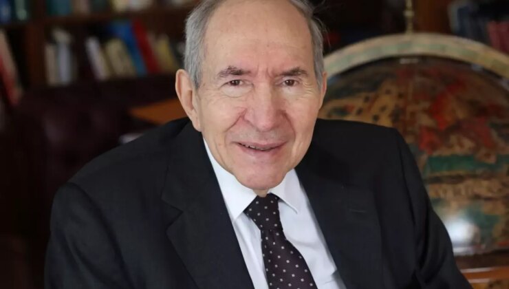 Eski CHP Genel Başkanı Altan Öymen 93 yaşında hayatını kaybetti