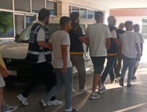 ‘FETÖ’ yalanıyla 70 yaşındaki kişiyi 1.2 milyon TL dolandırdılar