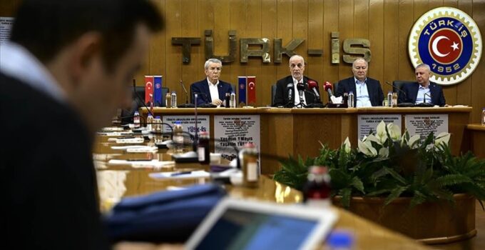 İktidara yakın sendika: Gelecek dönem de iyi geçmeyecek