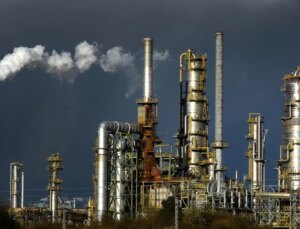 Irak’tan tarihi "petrol" kararı! Tamamı devlete verilecek