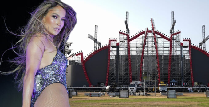 Jennifer Lopez’in İstanbul’da konser vereceği sahne görüntülendi
