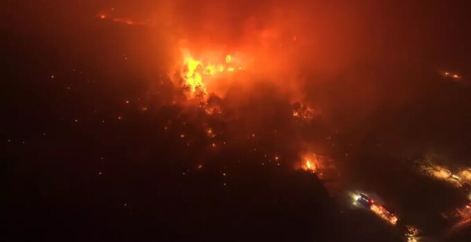 Karabük’te ormanlık alanda yangın! İki köy tahliye edildi
