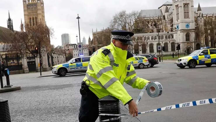 Londra’da bıçaklı saldırı! 2 ölü, 1 yaralı