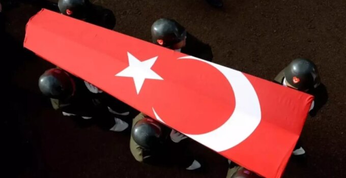 MSB hastanede şehit olan 2 askerin ilk otopsi raporunu paylaştı