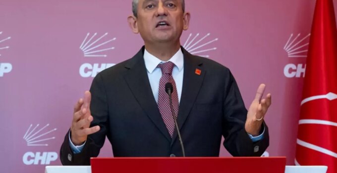 Özel elindekiı anketi açıklayıp iddialı konuştu: Birinci olmazsak o gece siyaseti bırakırım