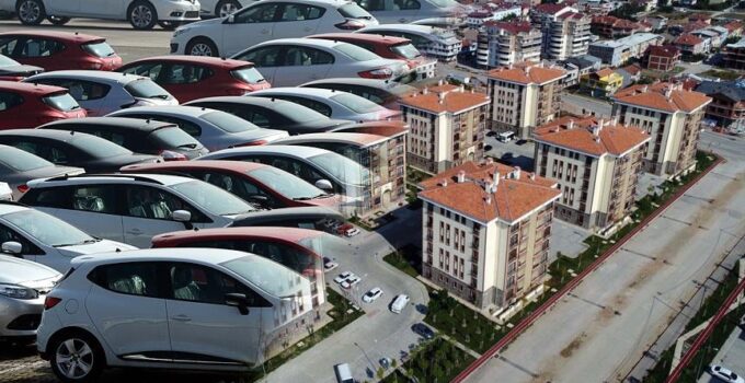 Taşıt ve konut kredisi faizlerini bekleyenler için kötü haber