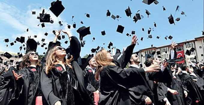 Üniversite fiyatları uçtu sahte diplomaya talep arttı