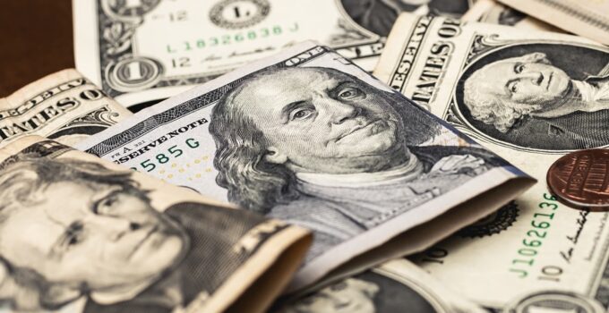 Yabancı yatırımcı 205 milyon dolarlık hisse alımı yaptı