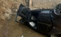 Zonguldak’ta dereye devrilen otomobildeki baba ile oğlu öldü