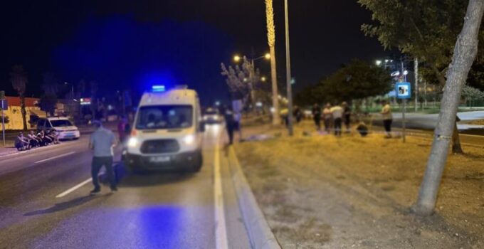 Adana’da motosiklet devrildi: 1 ölü, 1 yaralı
