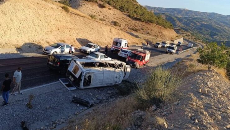 Adıyaman’da minibüs devrildi: 19 yaralı
