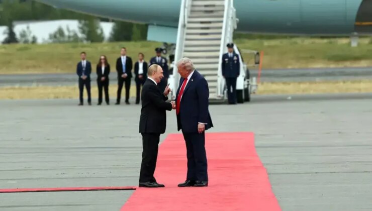 Alaska’da tarihi görüntüler! Trump ve Putin 6 yıl sonra yan yana