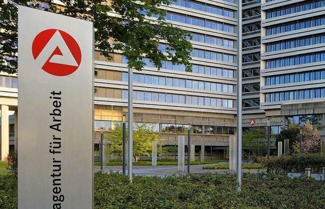 Almanya’da uzman iş gücü eksikliği ekonomiye milyarlarca euroya mal oluyor