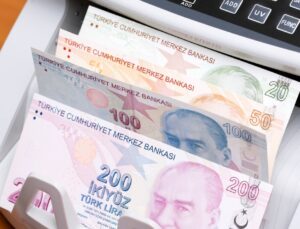 Bankada parası olanlara soğuk duş: Yüksek mevduat faizlerine fren