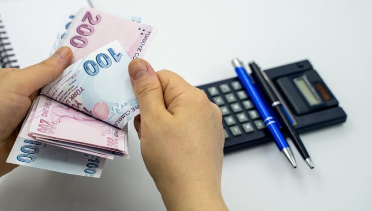 Bankalar ihtiyaç kredisi faiz oranlarını güncelledi: İşte 300 bin TL'nin geri ödeme planı
