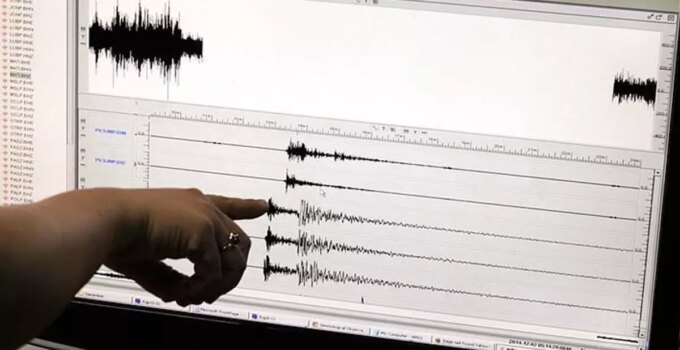 Beşik gibi! Balıkesir Sındırgı’da yine deprem oldu