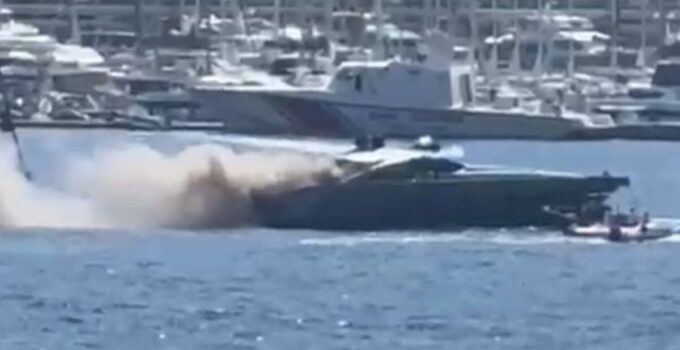 Bodrum’da motoryatta yangın çıktı