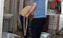 Burası Hindistan değil Türkiye! Tuvalette kokoreç hazırladılar