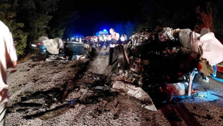 Çanakkale’de trafik kazası: 6 ölü