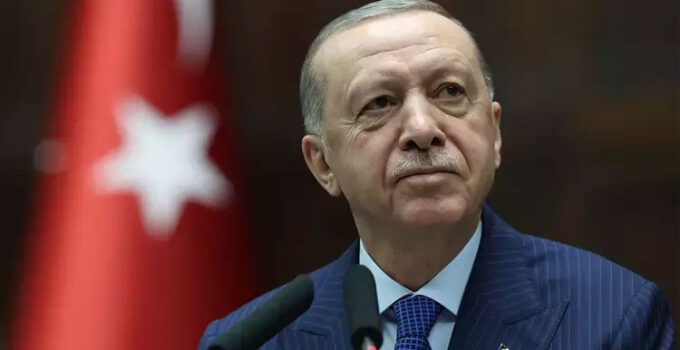 Cumhurbaşkanı Erdoğan cuma namazını Hz. Ali Camisi’nde kıldı