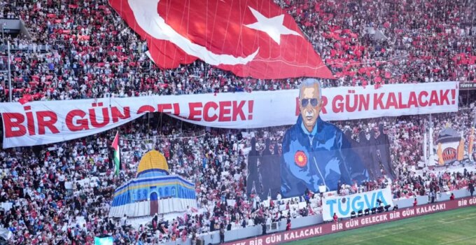 Cumhurbaşkanı Erdoğan’a özel koreografi: Bir yanda Ayasofya, diğer yanda Mescid-i Aksa