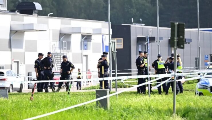 Danimarka’da yolcu treni raydan çıktı: Çok sayıda yaralı var
