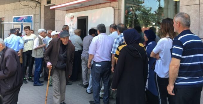 Emekli promosyon yarışı iyice kızıştı