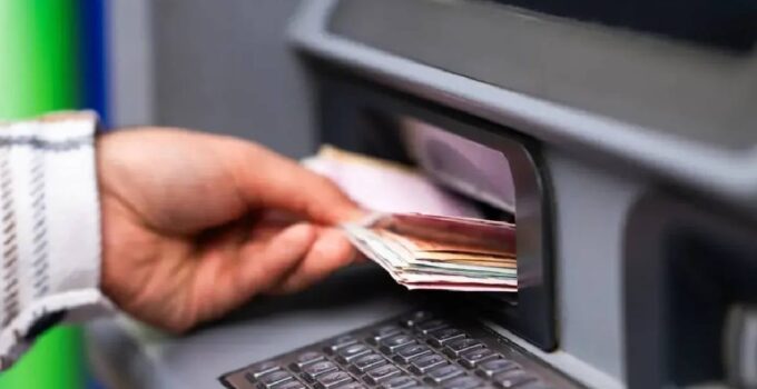 Emeklilere promosyon uyarısı: Bankalar arasında yarış kızıştı