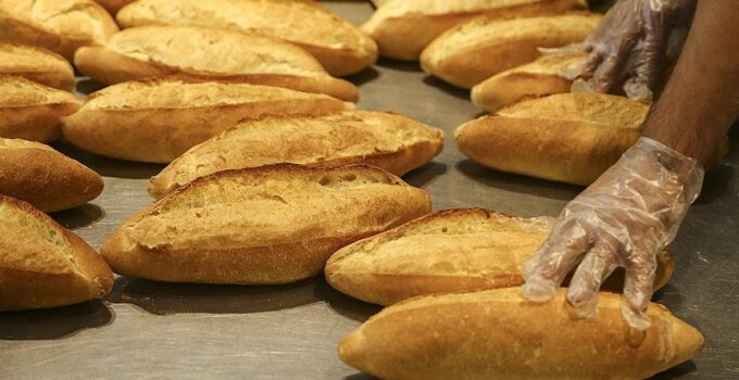 Fırıncılar Federasyonu'ndan ekmek zammı açıklaması