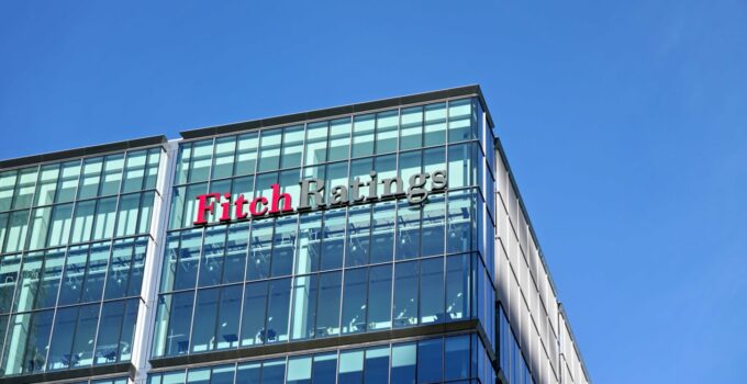 Fitch'ten 2025 uyarısı: Türk sanayisi kredi kıskacında