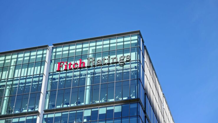 Fitch'ten 2025 uyarısı: Türk sanayisi kredi kıskacında