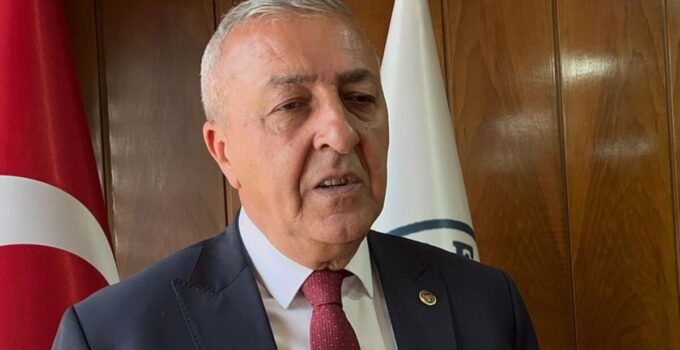 Göle Belediye Başkanı Gökhan Budak, CHP’den istifa etti
