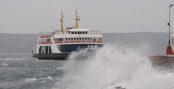 Güney Marmara’da yarınki feribot seferleri iptal edildi
