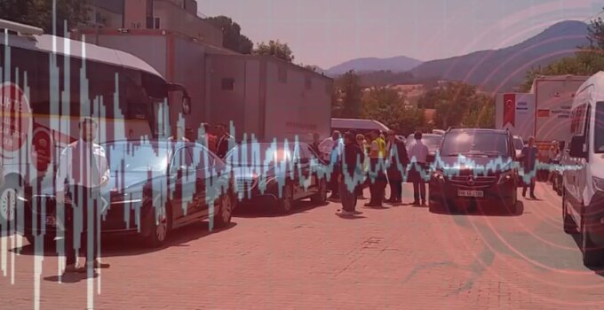 Günlerdir beşik gibi sallanan Balıkesir Sındırgı’da bir deprem daha