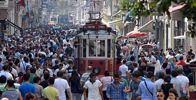 Halkın yüzde 82’si geçim sıkıntısı çekiyor