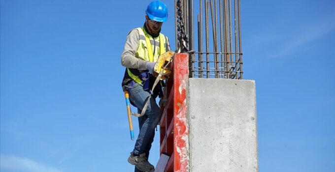 İnşaat sektöründe istihdam 36 aydır artıyor: Çalışan sayısı 2 milyona yaklaştı
