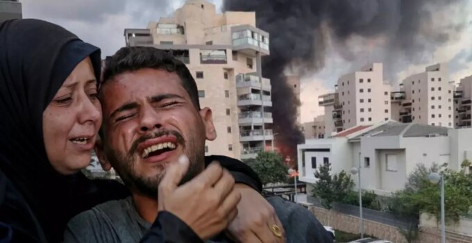 İsrail, Gazze’yi yakıp yıkıyor! İşgal başladı, 66 kişi saldırılarda hayatını kaybetti