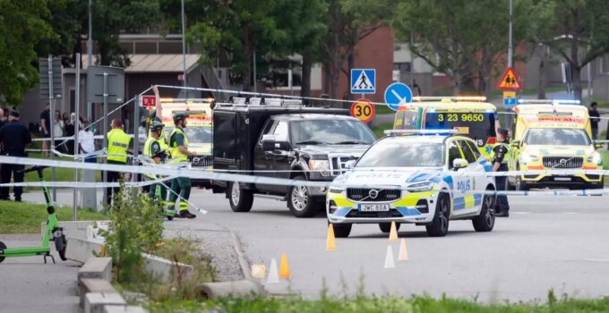 İsveç’te camiye cuma namazı sonrası silahlı saldırı: 2 yaralı