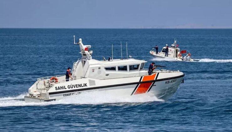 İzmir’de düzensiz göçmenler lastik bottan düştü: 4 ölü