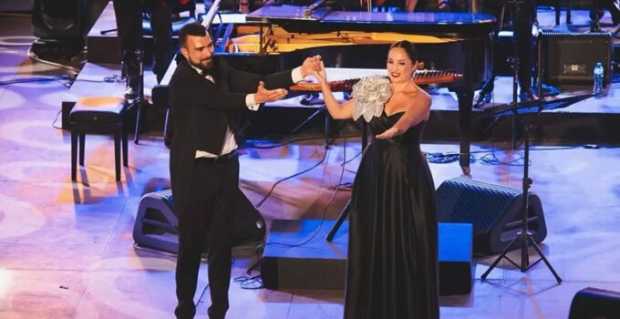 Kartaca Uluslararası Festivali’nde Türk sanatçılar salonu coşturdu